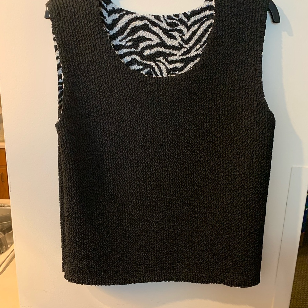 REVERSIBLE ZEBRA PRINT TOP - Picture 2 of 2